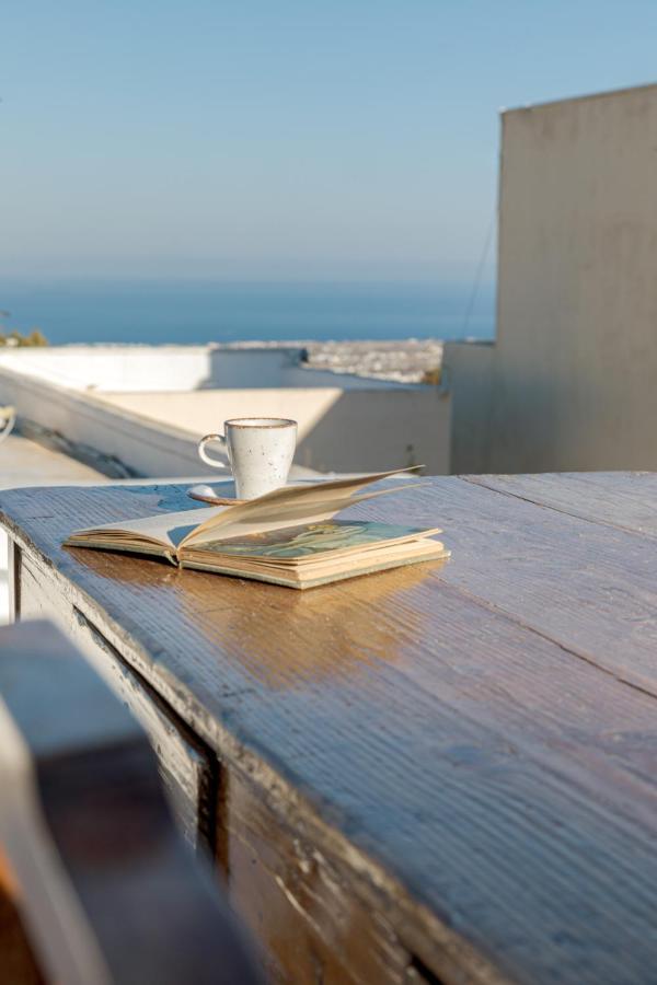 Crown Of Fira Villa ฟิรอสเตฟานี ภายนอก รูปภาพ